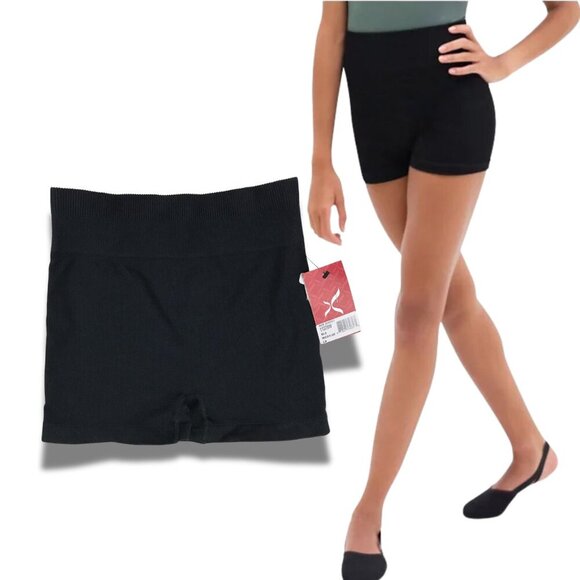 Capezio Seamless Rib Shorts, Black NWT Medium/Large - Picture 1 of 5